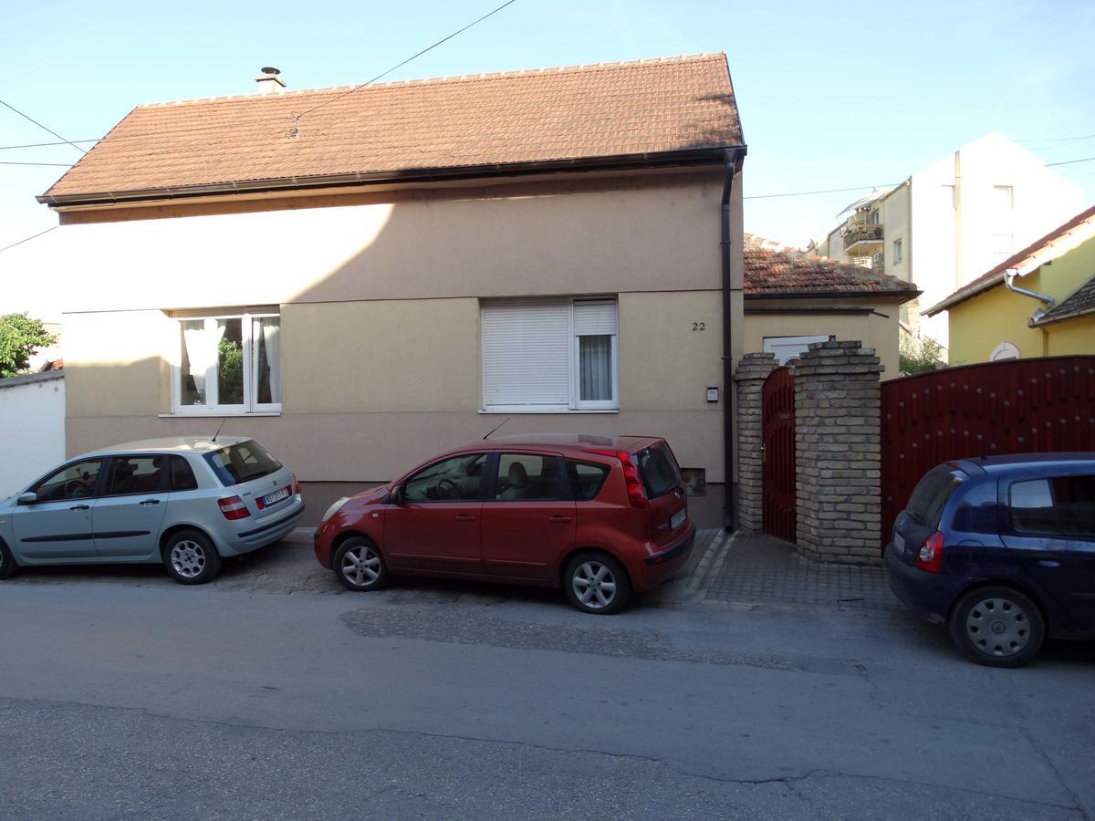 Ferienwohnung Marijana - Center Novi Sad Exterior foto
