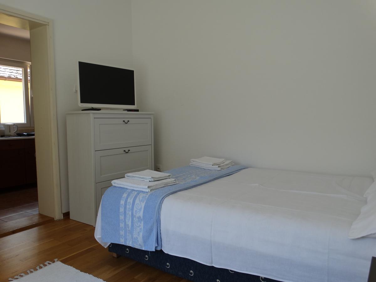 Ferienwohnung Marijana - Center Novi Sad Exterior foto